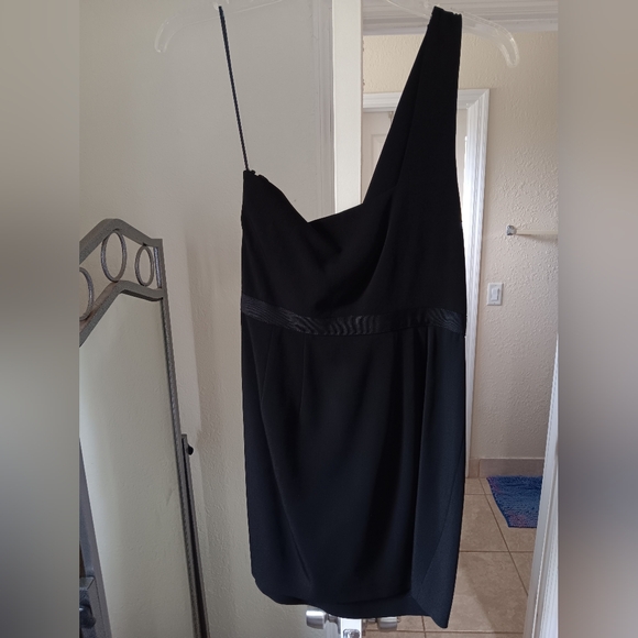 Theory Kaholo One Shoulder Little Black Dress. Size 4 - Picture 6 of 10